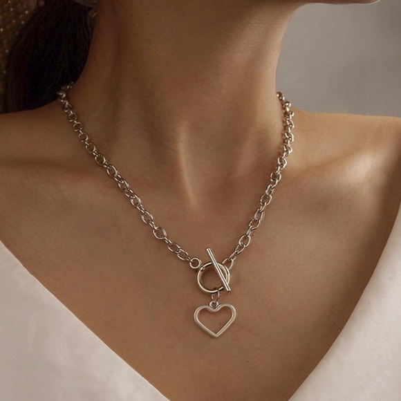Silver Heart Pendant Choker Necklace - Picture 4 of 6